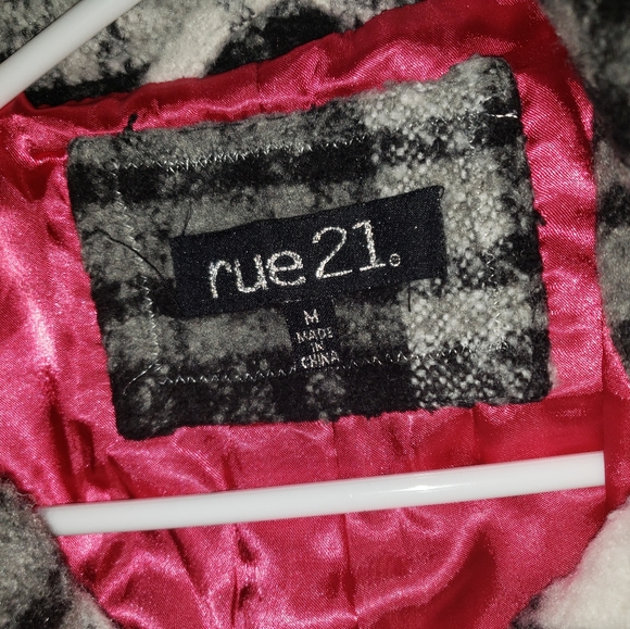 Rue 21 Black and white pea coat Medium with pink interlining - Picture 5 of 8